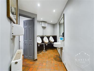 GROUND FLOOR MENS W.C.